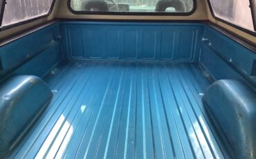 Chevrolet-Silverado-1500-1994-Standard-Cab-Pickup-21