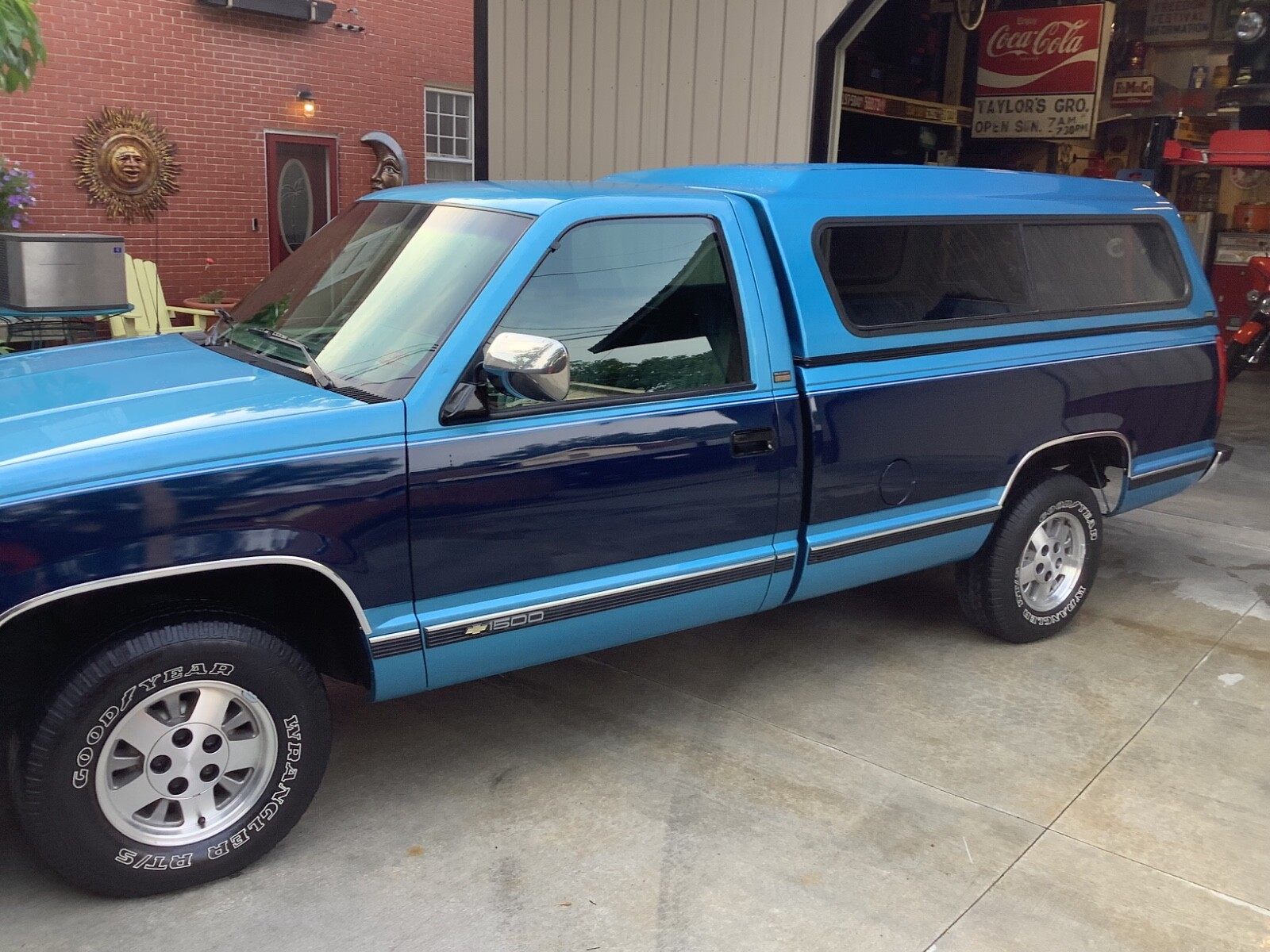 Chevrolet-Silverado-1500-1994-Standard-Cab-Pickup-34