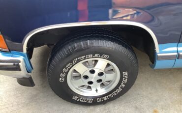 Chevrolet-Silverado-1500-1994-Standard-Cab-Pickup-6