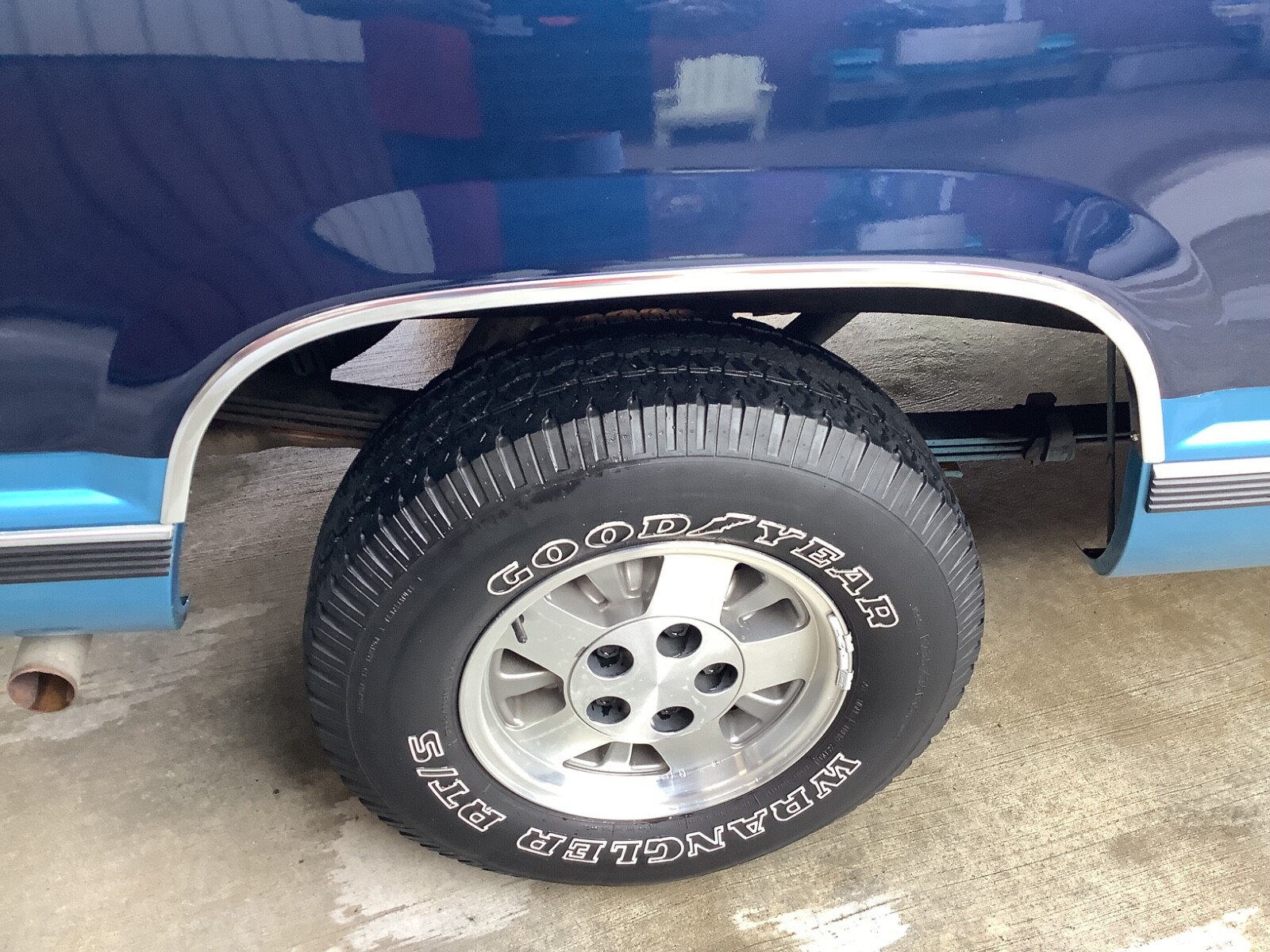 Chevrolet-Silverado-1500-1994-Standard-Cab-Pickup-8