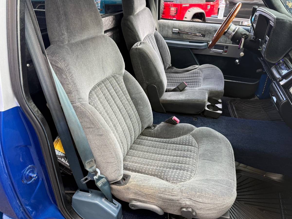 Chevrolet-Silverado-1500-1994-blue-16