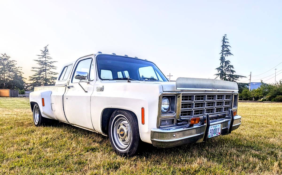 Chevrolet-Silverado-1500-dually-1979-13