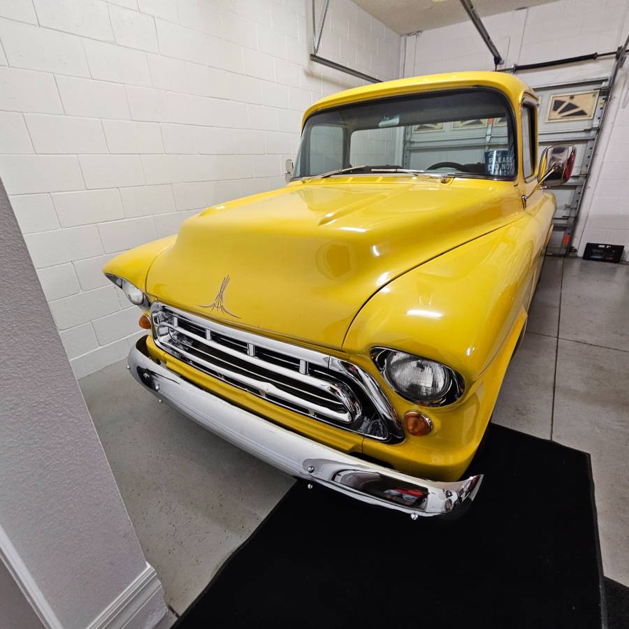 Chevrolet-Silverado-1958-yellow-1