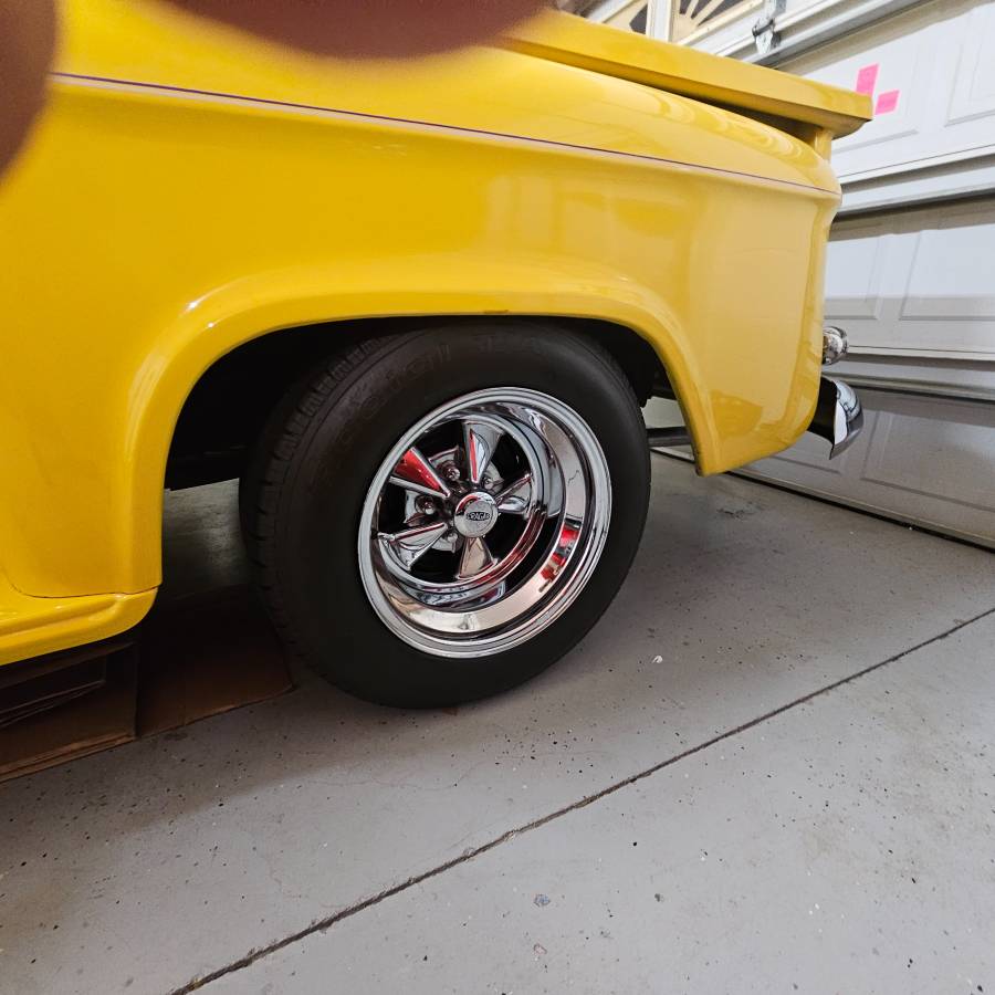 Chevrolet-Silverado-1958-yellow-5