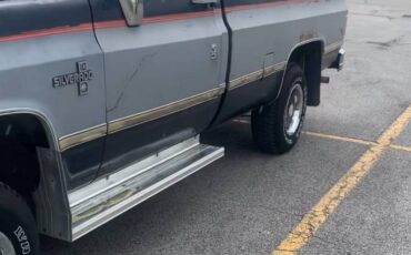 Chevrolet-Silverado-1984-1