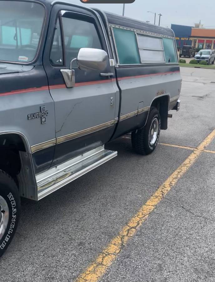 Chevrolet-Silverado-1984-1