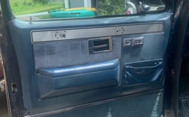 Chevrolet-Silverado-1984-12