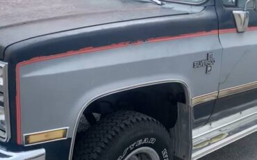 Chevrolet-Silverado-1984-2