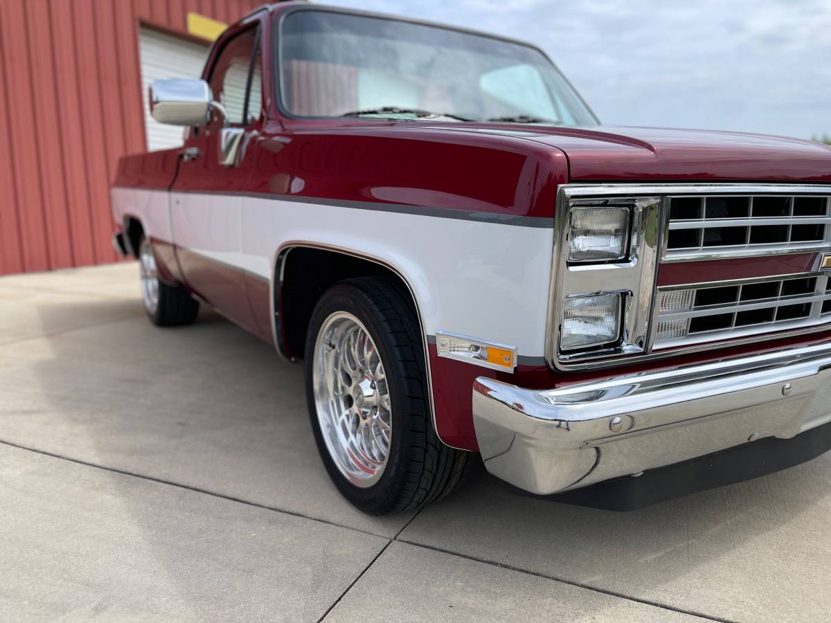 Chevrolet-Silverado-1985-10