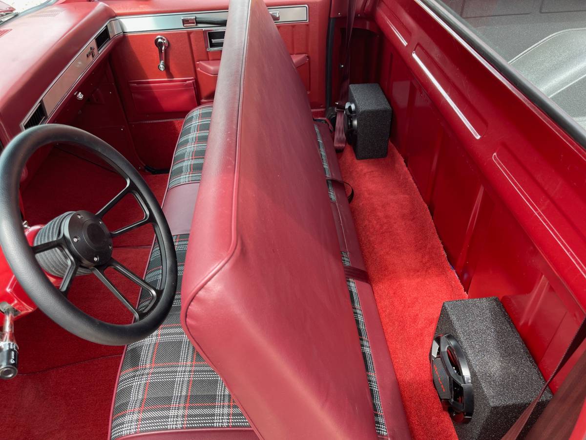 Chevrolet-Silverado-1985-4