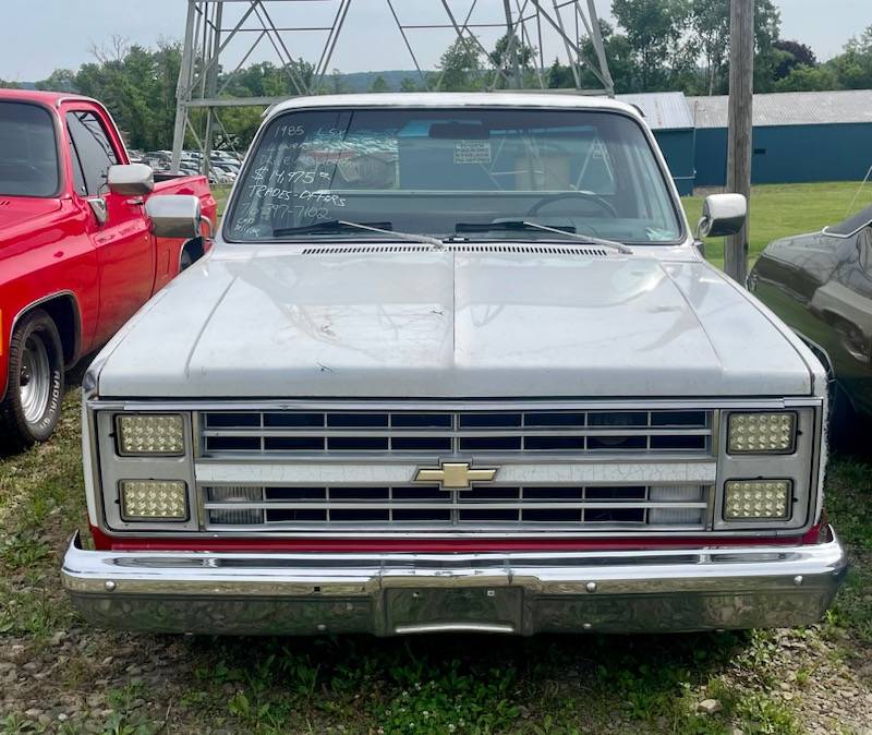 Chevrolet-Silverado-1985-white-1