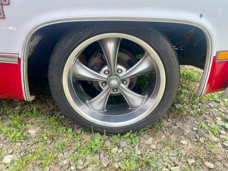 Chevrolet-Silverado-1985-white-12