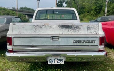 Chevrolet-Silverado-1985-white-3