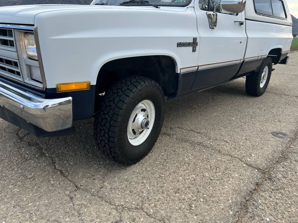 Chevrolet-Silverado-1987-white-1