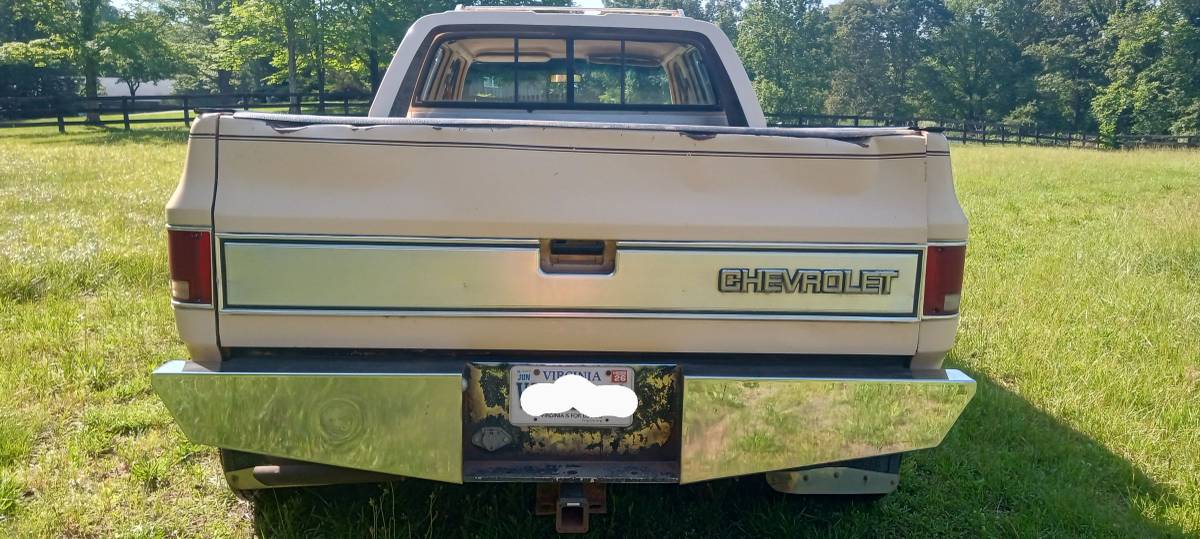 Chevrolet-Silverado-1988-custom-3