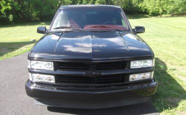 Chevrolet-Silverado-1995-black-1