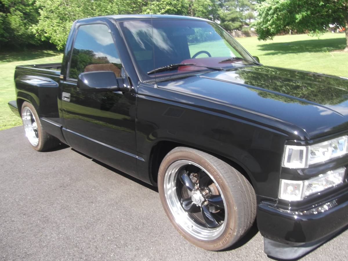 Chevrolet-Silverado-1995-black-2