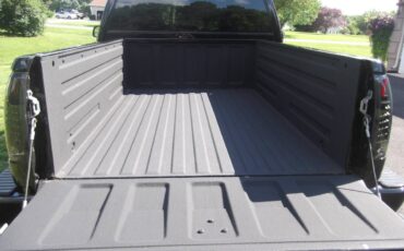 Chevrolet-Silverado-1995-black-3