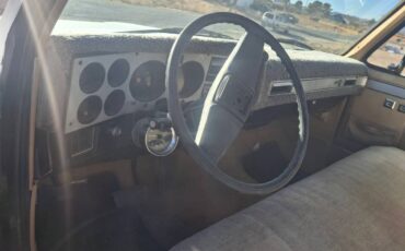 Chevrolet-Silverado-2500hd-1985-19