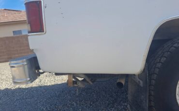 Chevrolet-Silverado-2500hd-1985-2