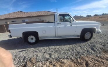 Chevrolet-Silverado-2500hd-1985-22