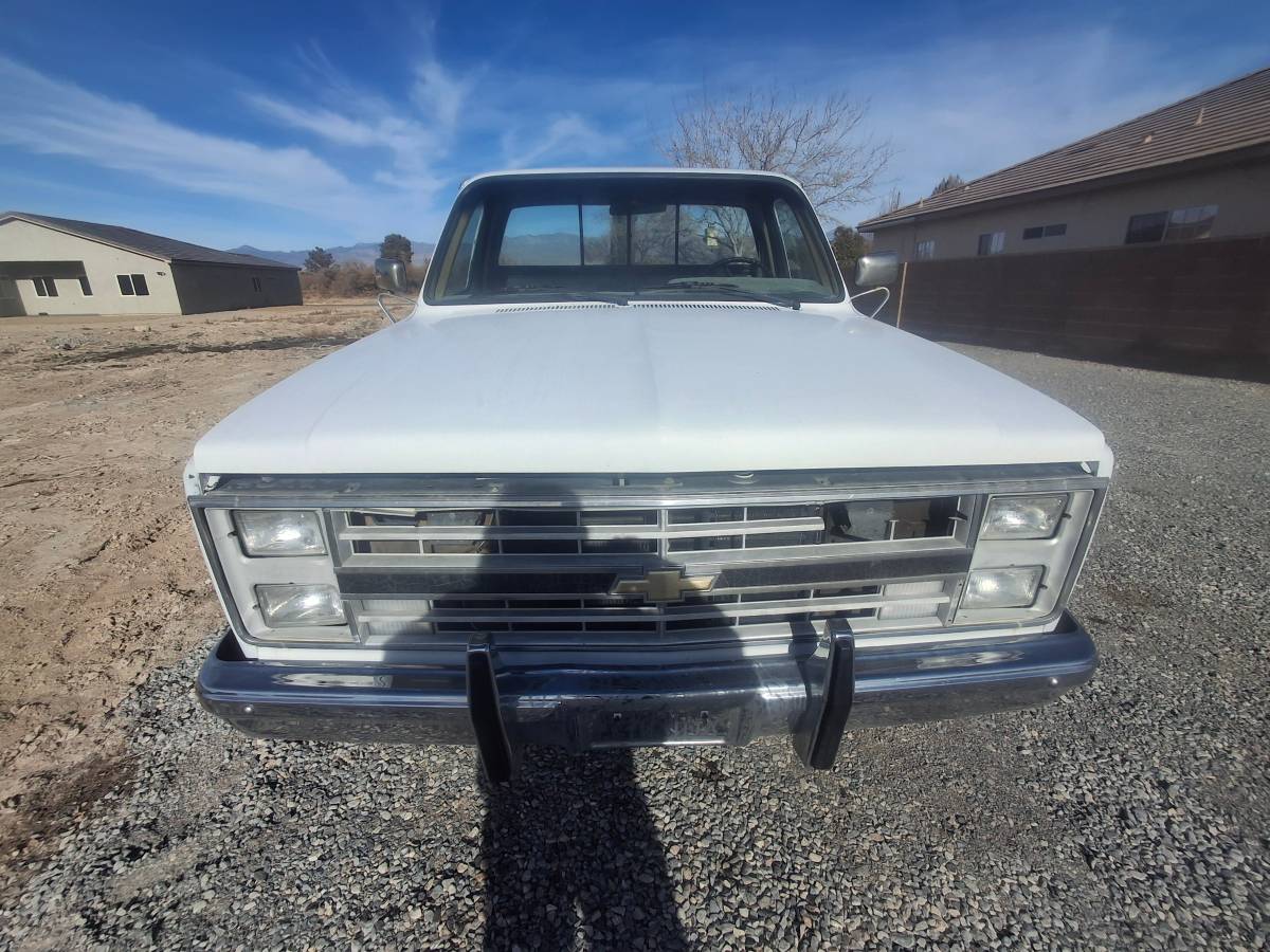 Chevrolet-Silverado-2500hd-1985
