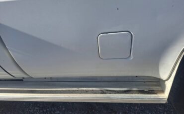 Chevrolet-Silverado-2500hd-1985-9