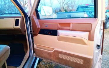 Chevrolet-Silverado-2500hd-1988-brown-15