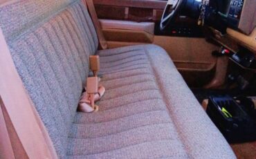 Chevrolet-Silverado-2500hd-1988-brown-16
