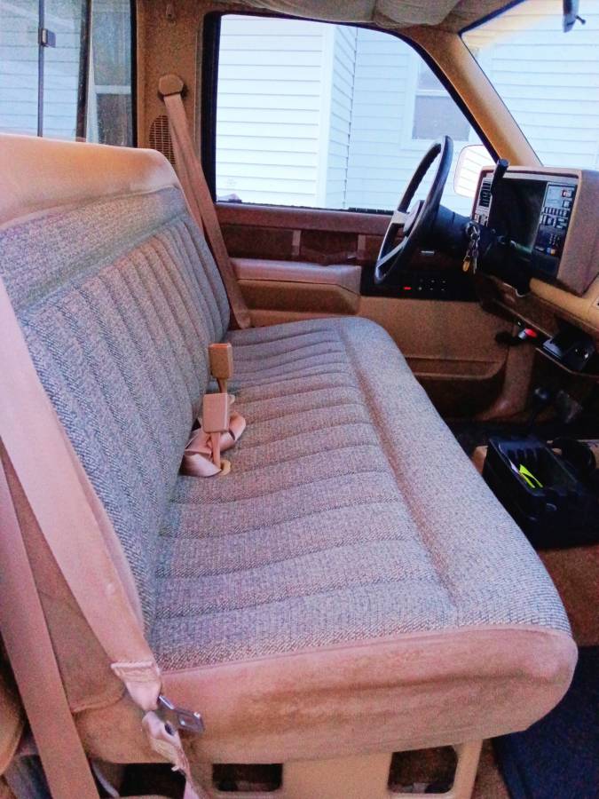 Chevrolet-Silverado-2500hd-1988-brown-16