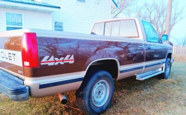 Chevrolet-Silverado-2500hd-1988-brown-18