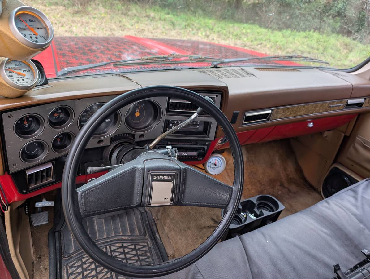 Chevrolet-Silverado-3500-1985-black-10