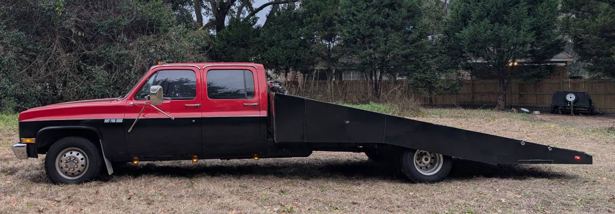 Chevrolet-Silverado-3500-1985-black-5