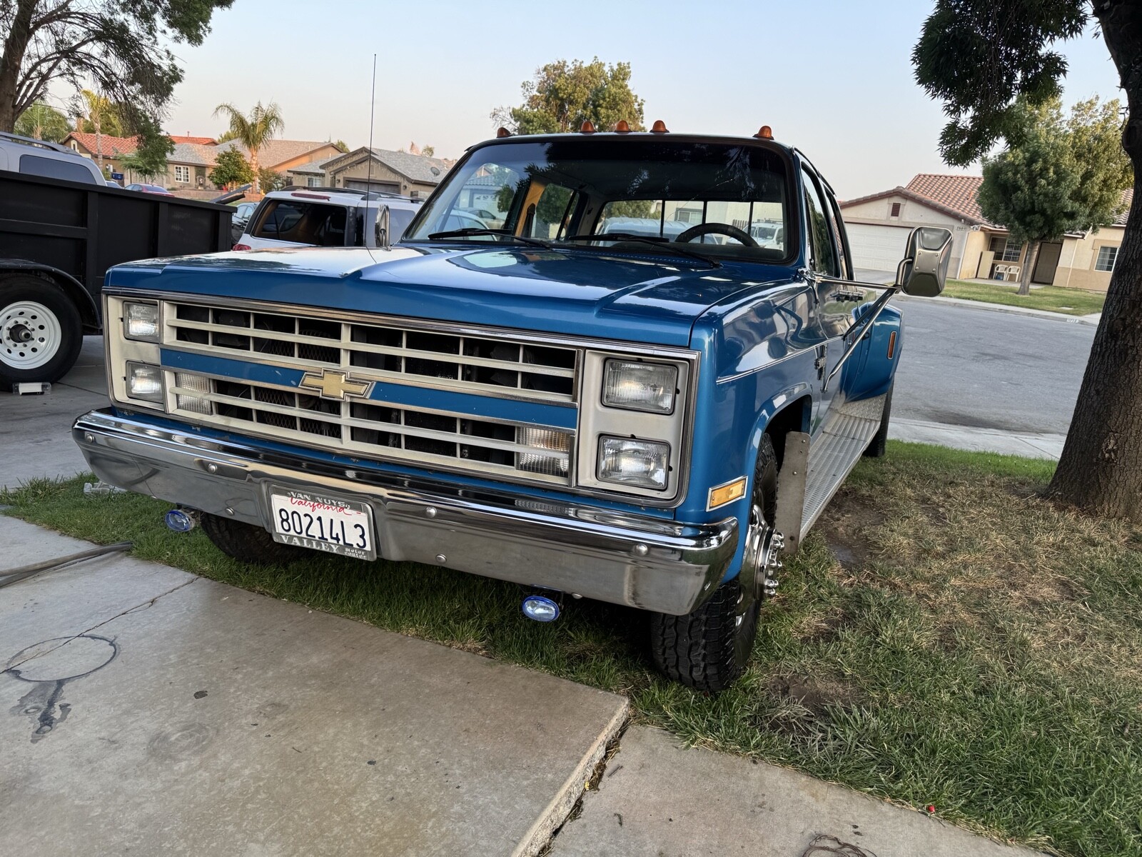 Chevrolet-Silverado-3500-1988