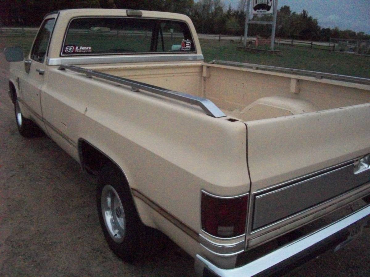Chevrolet-Silverado-diesel-1986-22