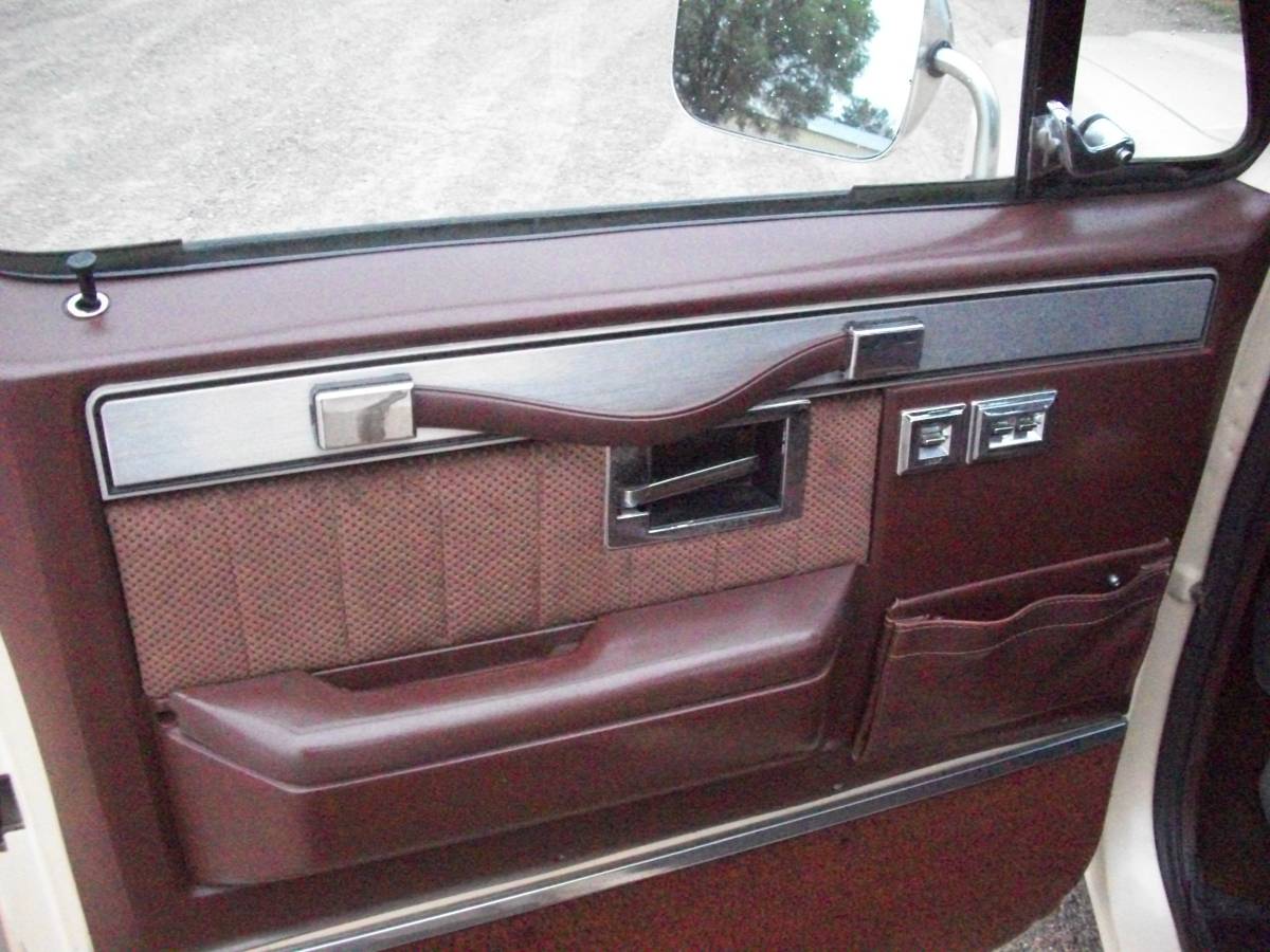 Chevrolet-Silverado-diesel-1986-8
