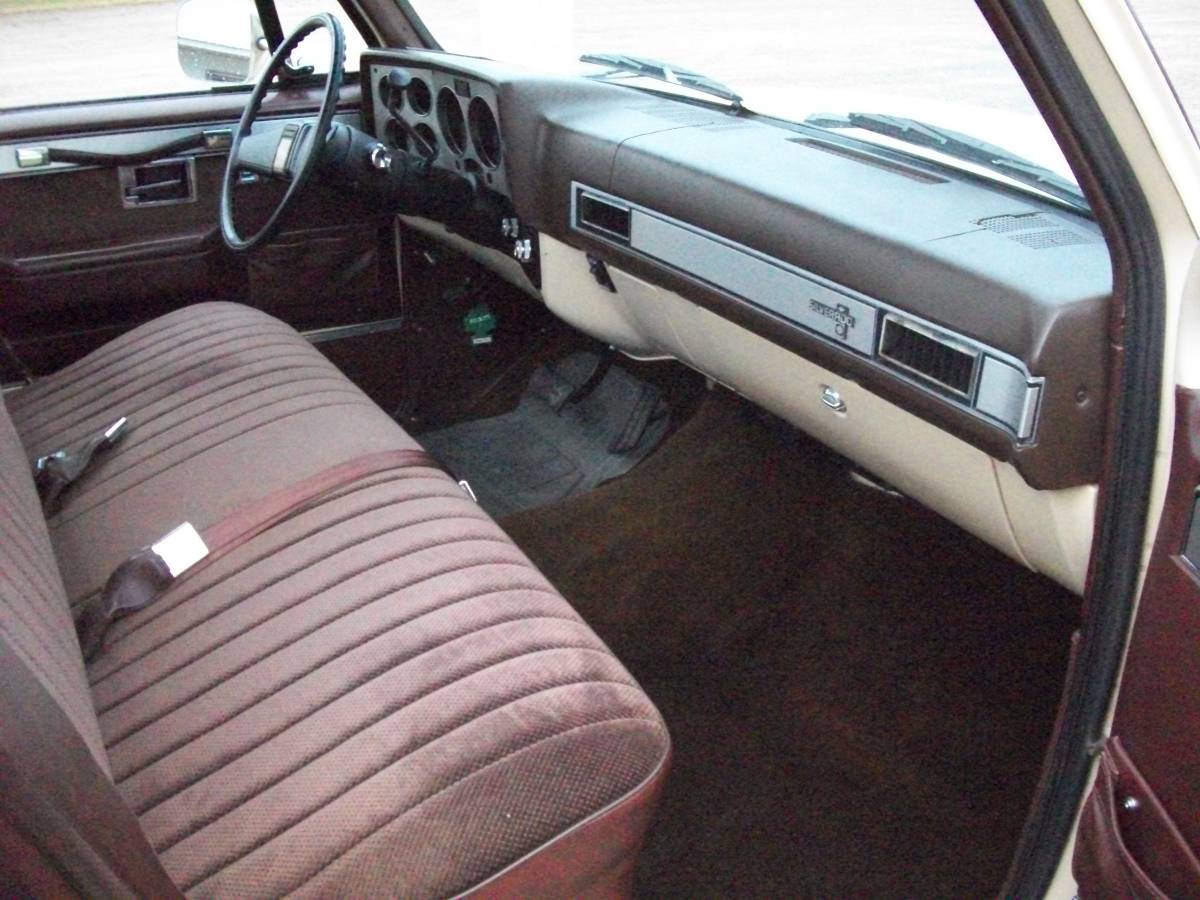 Chevrolet-Silverado-diesel-1986-9