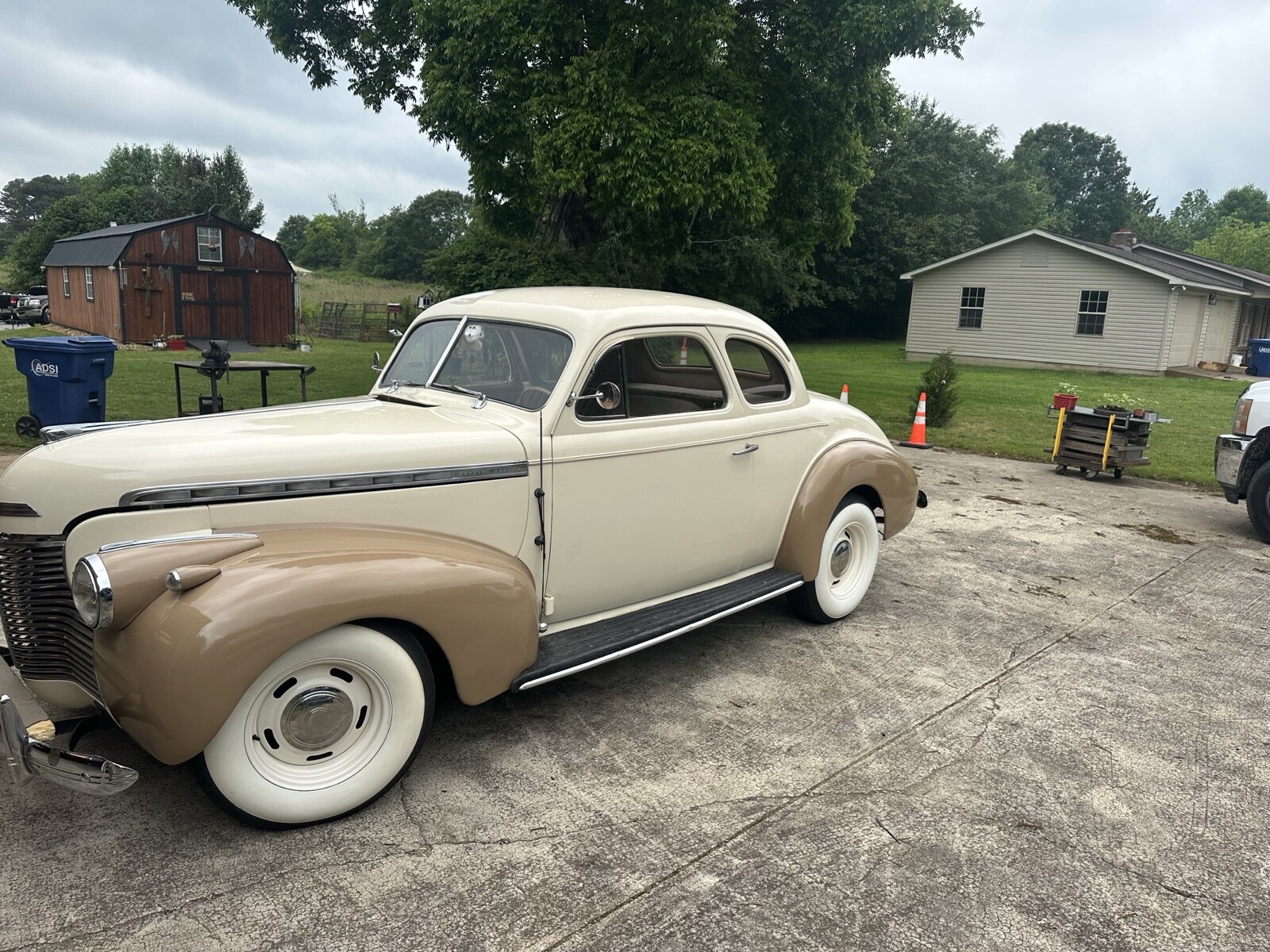 Chevrolet-Special-DeLuxe-1940-1