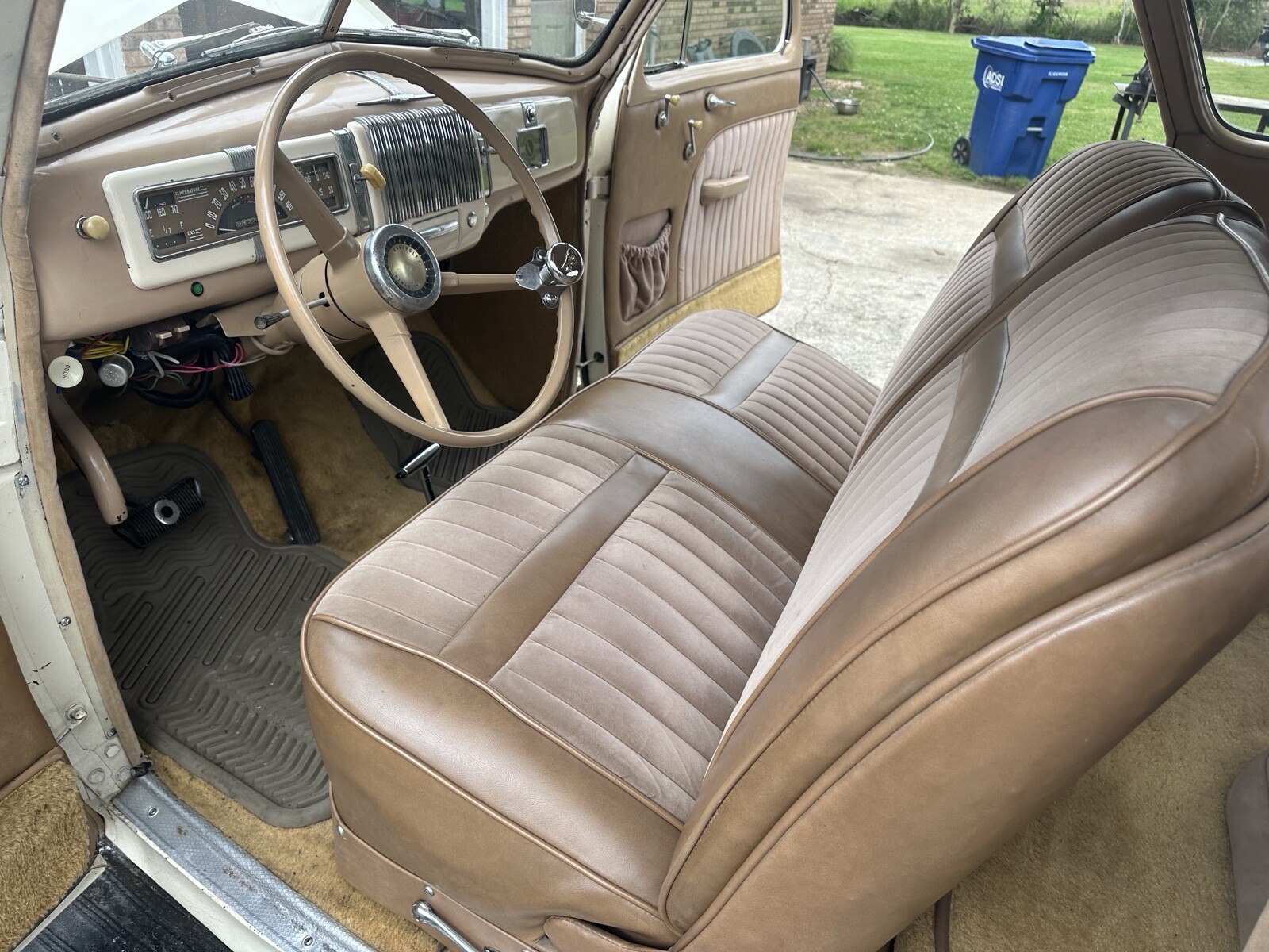 Chevrolet-Special-DeLuxe-1940-18