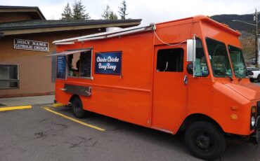 Chevrolet-Step-van-gruman-p30-1995-orange-13