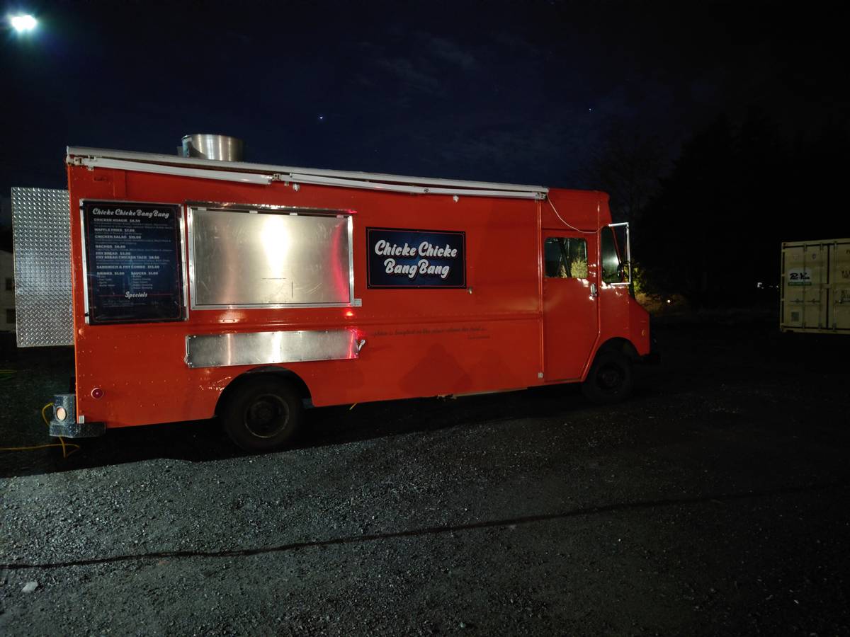 Chevrolet-Step-van-gruman-p30-1995-orange-9
