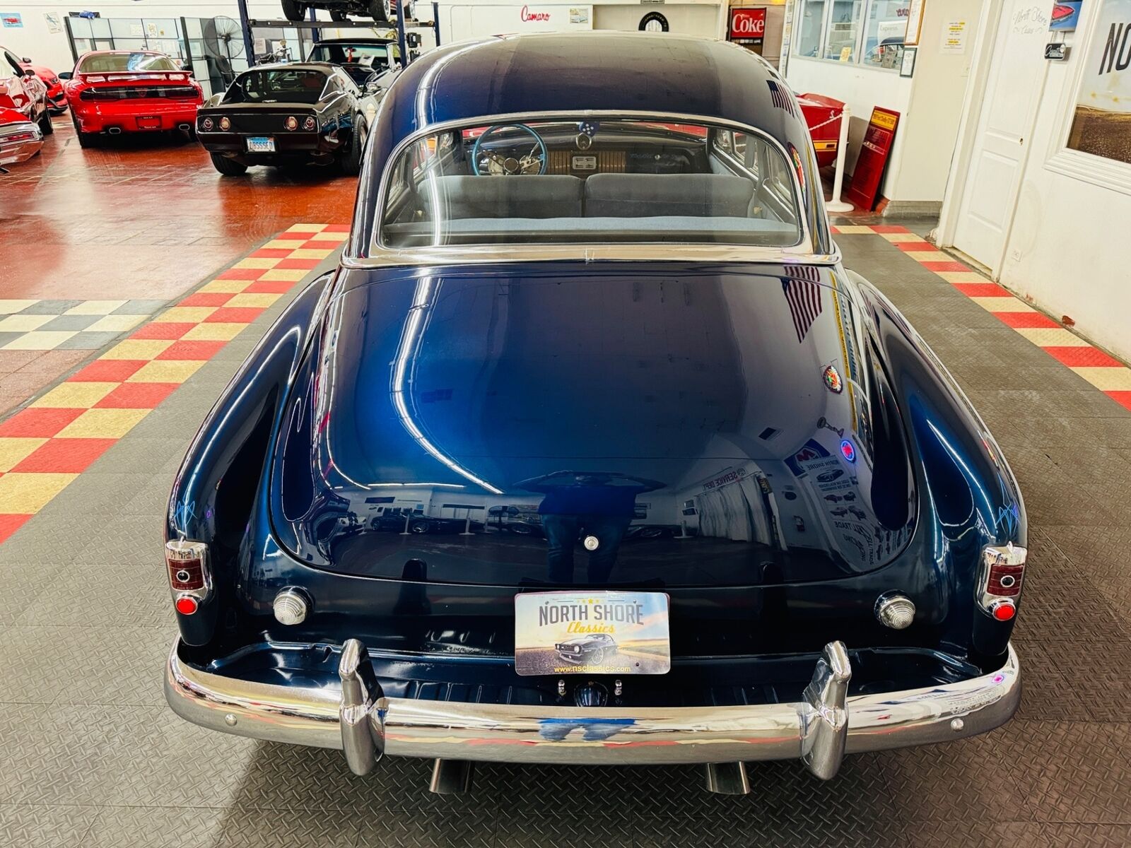 Chevrolet-Styleline-Deluxe-1952-SEDAN-11
