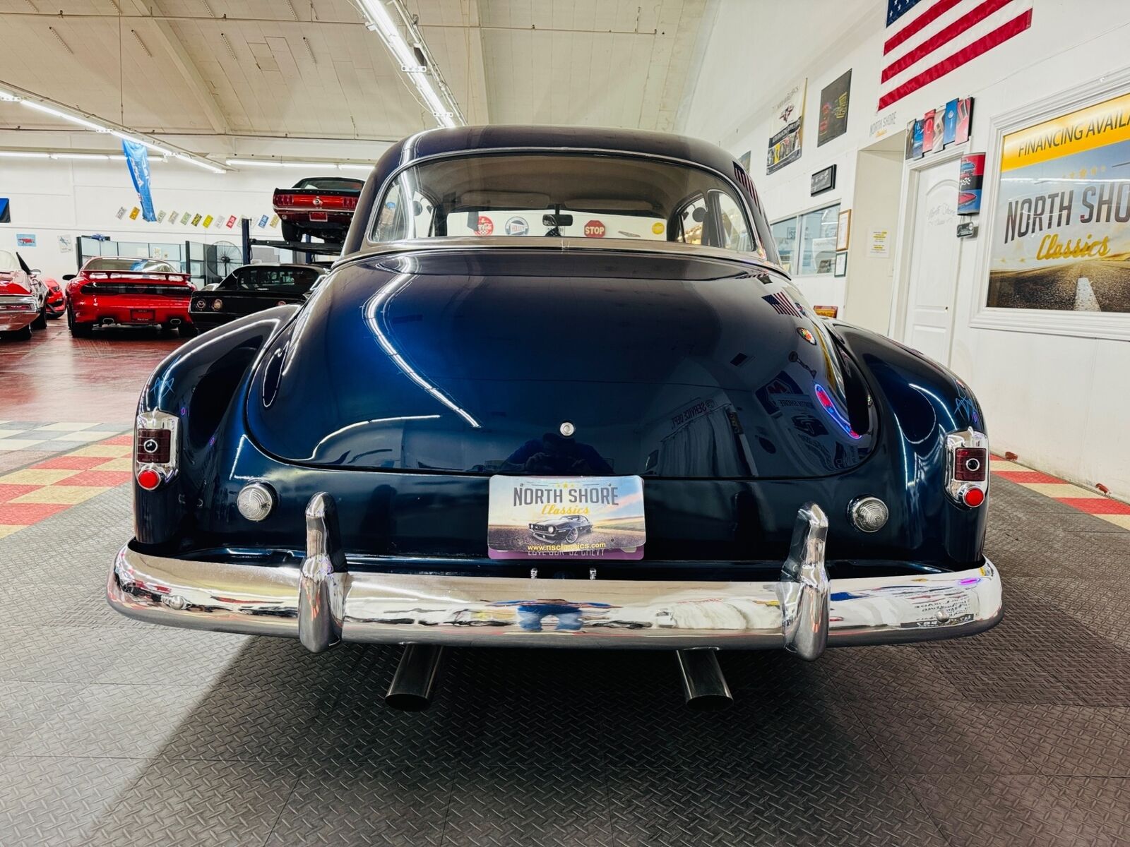Chevrolet-Styleline-Deluxe-1952-SEDAN-12