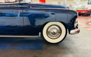Chevrolet-Styleline-Deluxe-1952-SEDAN-26