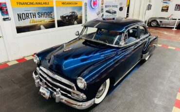 Chevrolet-Styleline-Deluxe-1952-SEDAN-30