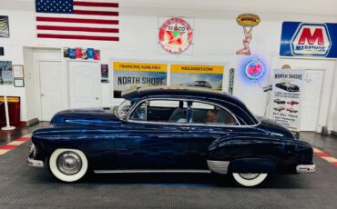 Chevrolet-Styleline-Deluxe-1952-SEDAN-31