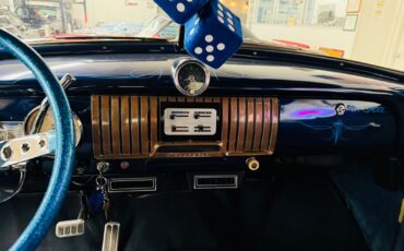 Chevrolet-Styleline-Deluxe-1952-SEDAN-38