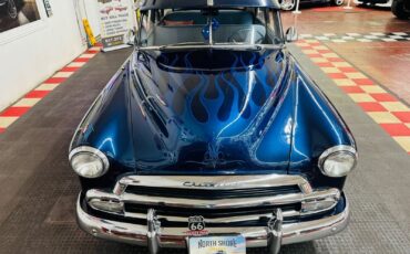 Chevrolet-Styleline-Deluxe-1952-SEDAN-4