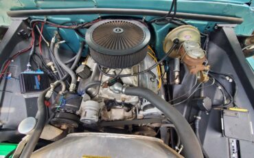 Chevrolet-Suburban-1965-SUV-10