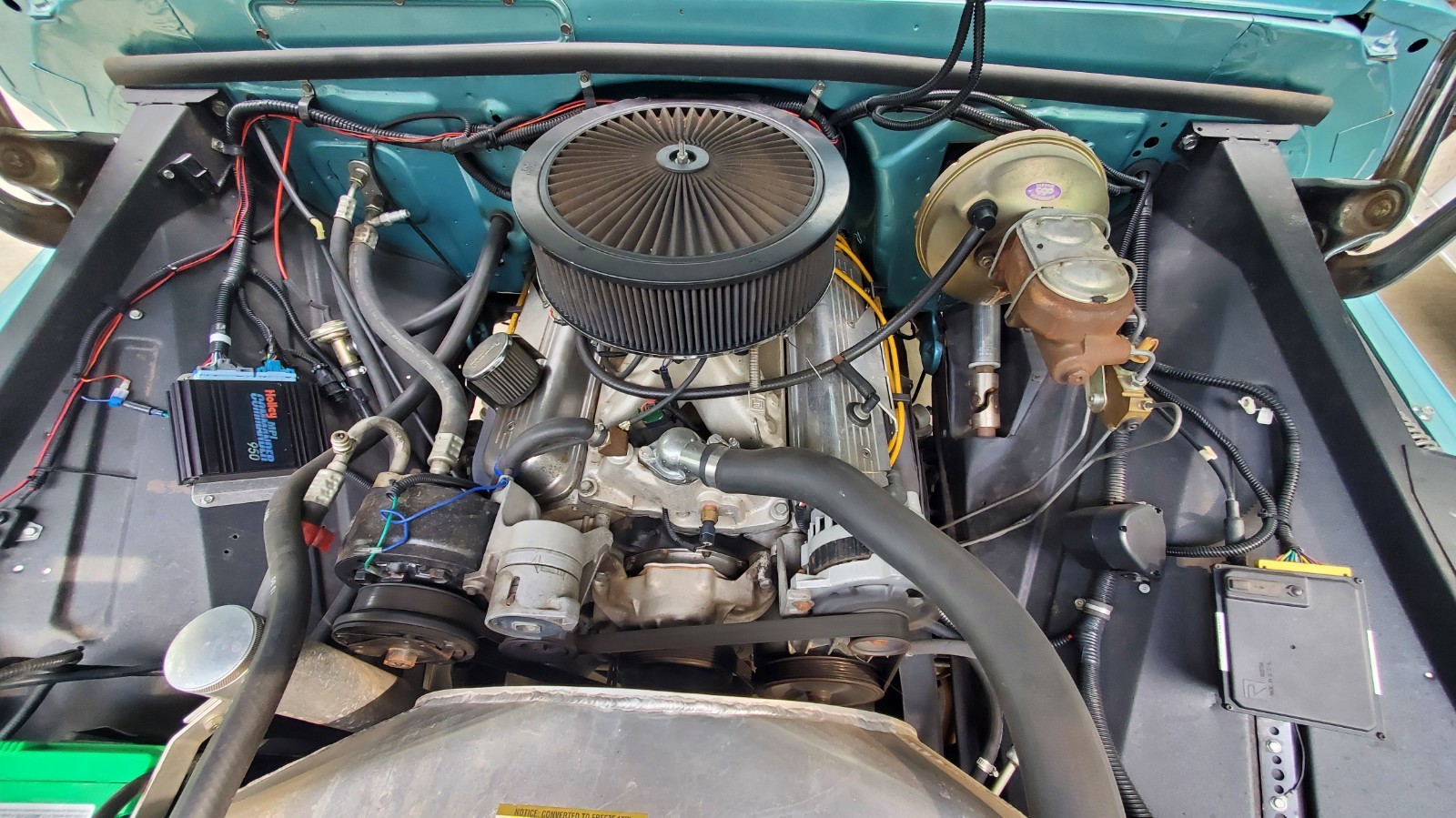 Chevrolet-Suburban-1965-SUV-10